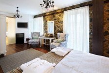 Exclusive Suites